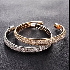 Gold  Tone Bracelet with Rhinestones NWT Sparkling Beautiful